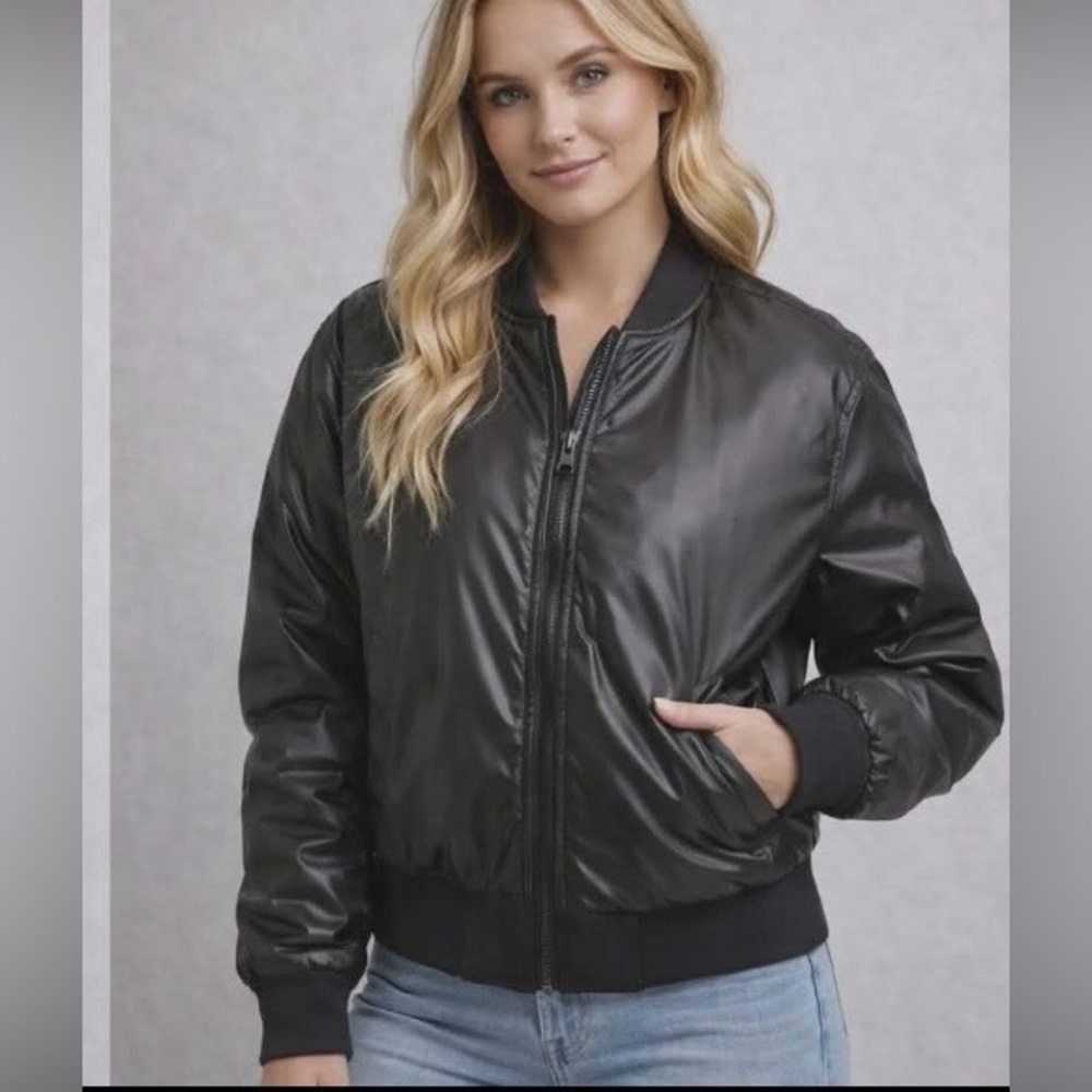 OLD NAVY Black Water Resistant Bomber Quilted Jacket M NWOT